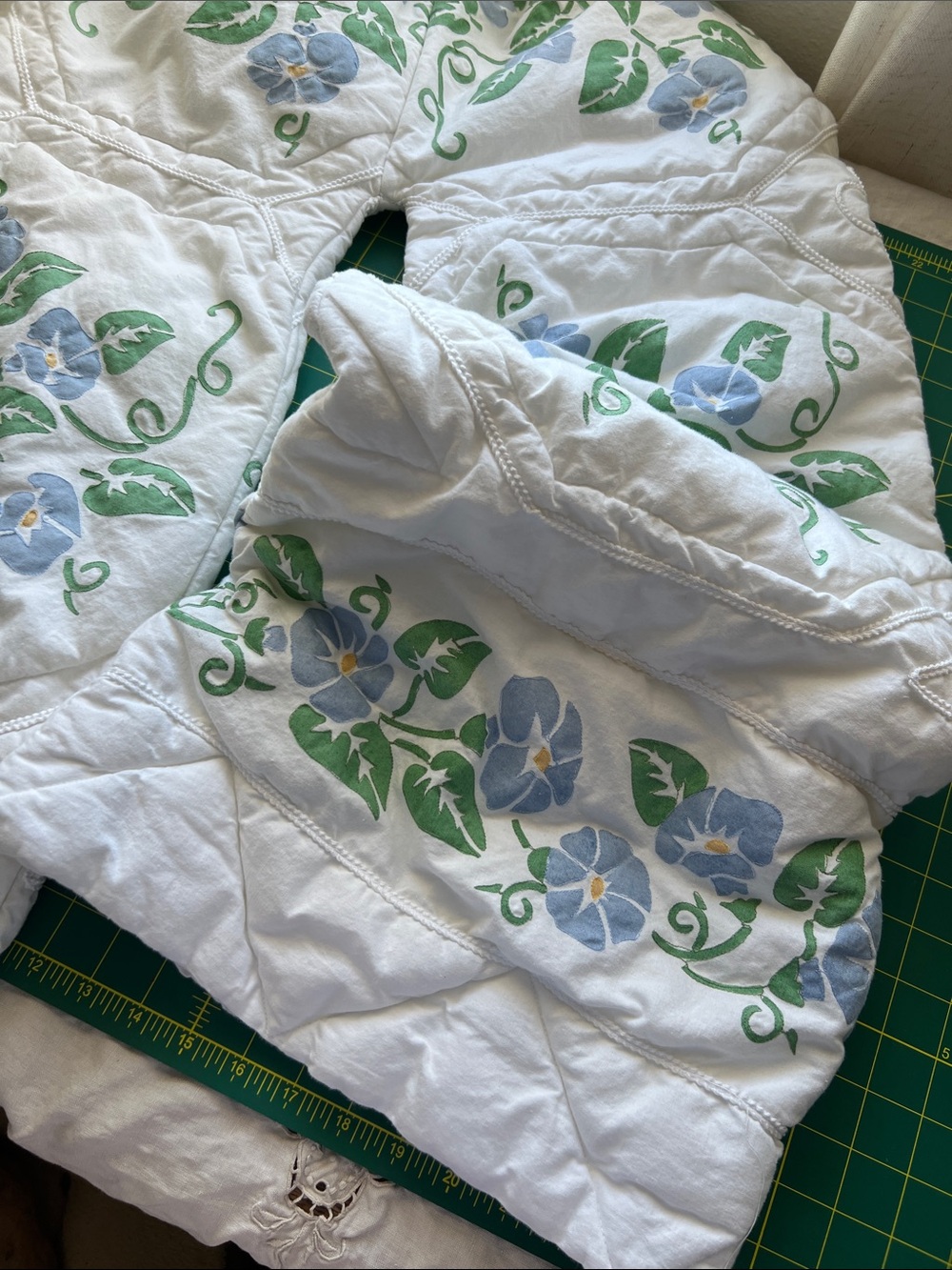 Handmade antique vintage quilt pants size small /medium - Picture 3 of 3